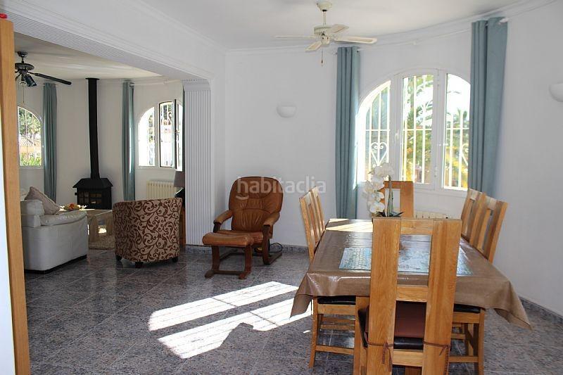 Foto 6b49b622-e634-4467-a7e1-b53eac944fd3. Chalet  con piscina y licencia turística e en Calp