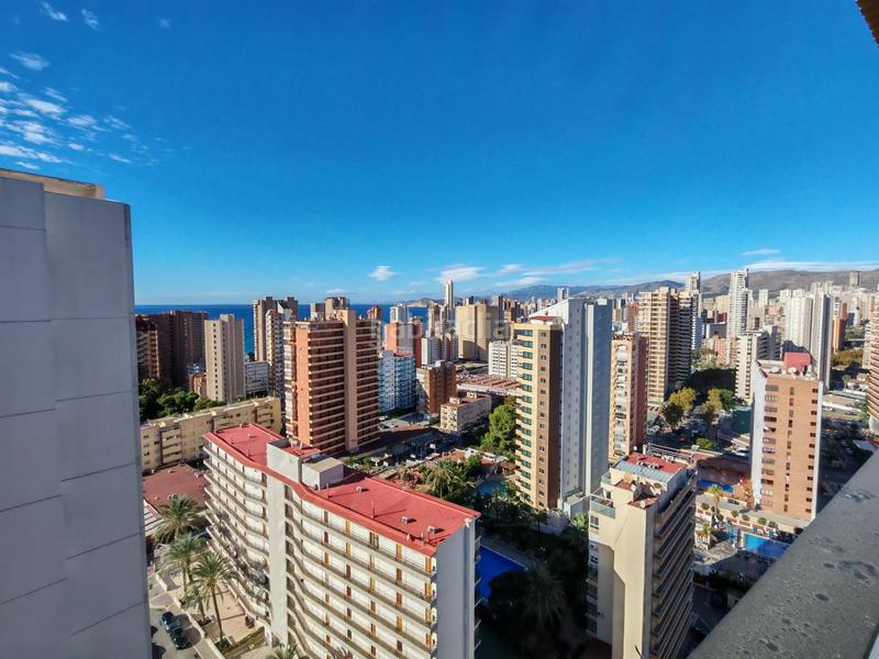 Foto a3d83e8b-e19c-40c8-969b-d69ef184688a. Àtic amb calefacció aparcament piscina a Rincón Alto Benidorm
