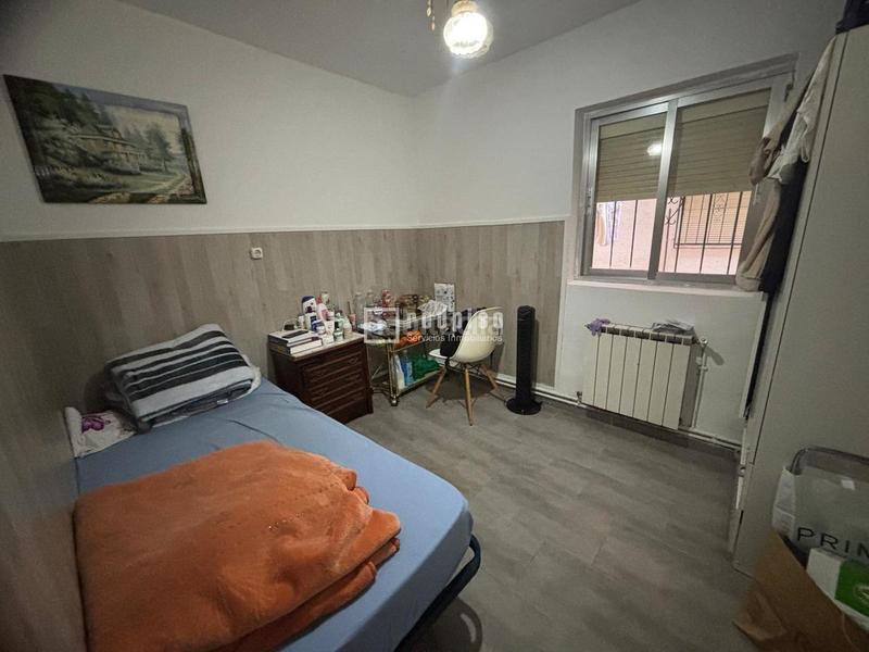 Foto d7cb3a69-4ac2-46d0-a99b-7baf5577d2b9. Piso oportunidad en el corazón en Centro Móstoles