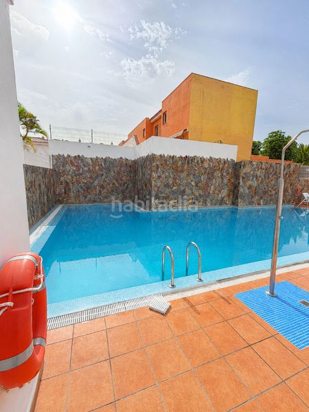 Foto 31052e12-f4f1-4d76-90df-89c005a5d88e. Casa aparellada amb piscina a Palm - Mar Arona