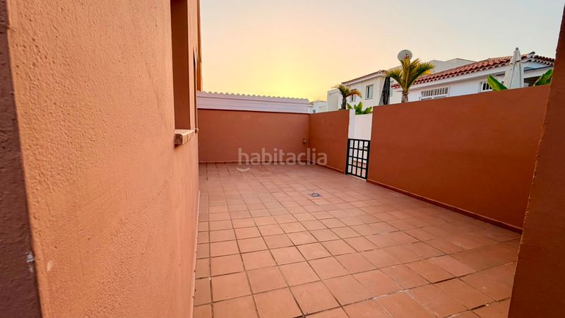 Foto 3a27545e-8da0-4009-b1c5-d495270141bb. Casa aparellada amb piscina a Palm - Mar Arona