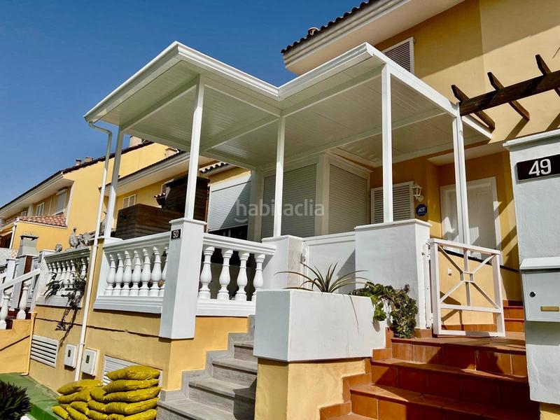 Foto a8c48dd3-edba-4a5b-a25c-fbca573fece5. Casa adossada amb aparcament piscina a Playa de las Américas Arona