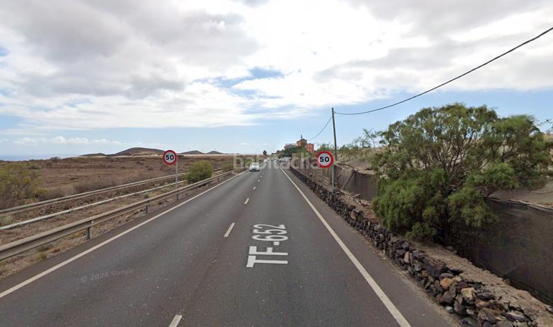 Foto 9d0a121b-7ada-4ae8-ab9f-fd11b94649a0. Fondo rustico in Cho - Parque de la Reina Arona