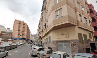 Piso en Calle de santa rosa de lima 18. Piso recién reformado ideal para familia con hijos