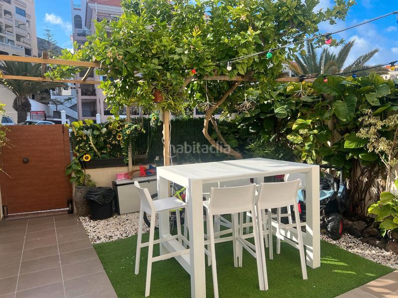 Foto 0c8c1646-2043-46df-a44a-66e596f088e1. Casa adossada amb aparcament piscina a Los Cristianos Arona