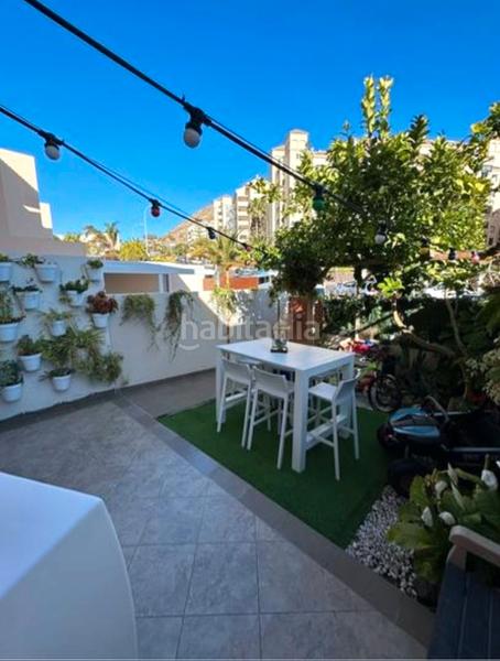 Foto e9e8f5c7-1698-4545-986c-4ec4cb4fb478. Casa adossada amb aparcament piscina a Los Cristianos Arona