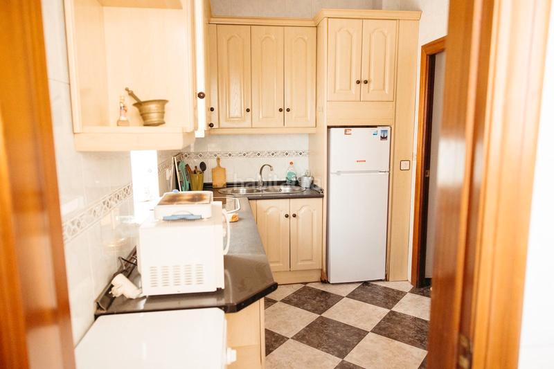 Foto 04432fe8-1a93-4ea7-b838-6ce6555afaec. Piso venta piso en calle poeta paco aquino en Oliveros - Altamira Almería