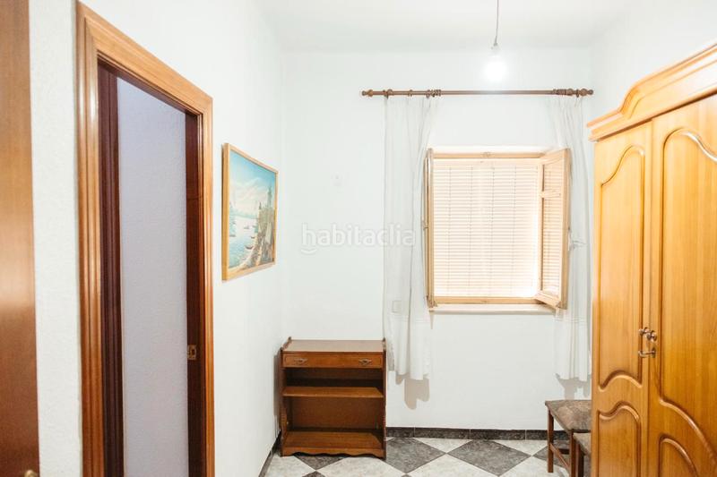 Foto 2a563283-0024-49b4-8e44-74d7f6a71ecc. Piso venta piso en calle poeta paco aquino en Oliveros - Altamira Almería