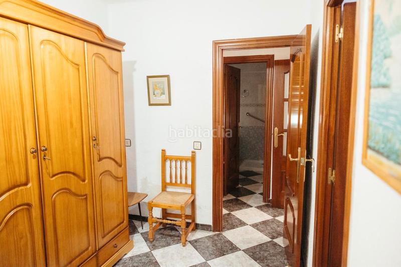 Foto 5e652304-1194-4350-8291-7d5fa0a8d328. Piso venta piso en calle poeta paco aquino en Oliveros - Altamira Almería