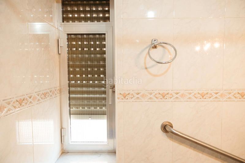 Foto 7bb48b02-ebae-4a3c-a8a4-70556692664d. Piso venta piso en calle poeta paco aquino en Oliveros - Altamira Almería