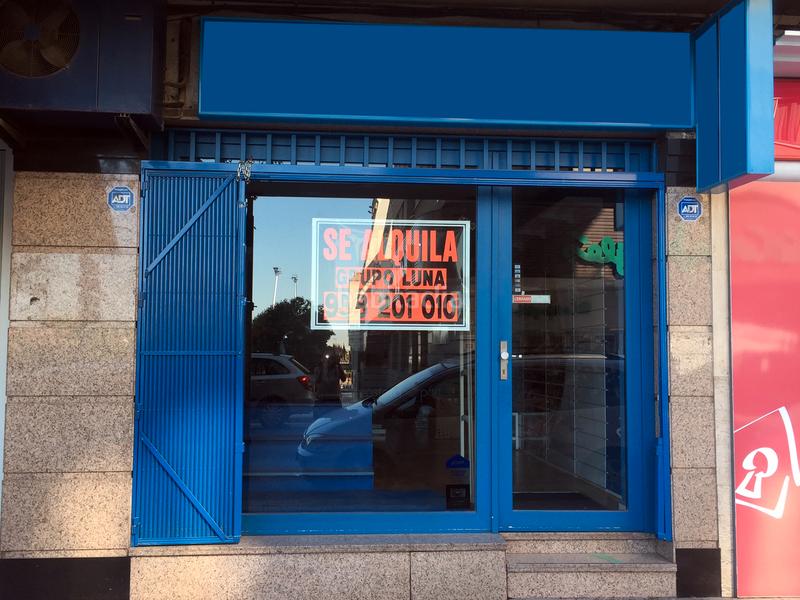 Foto 6de2c98c-1d56-455f-9a82-23bb9780b198. Rent business premise in arabial 86 in Camino de Ronda Granada