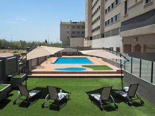 Lloguer Planta baixa a Arabial 77. Bajo con gran terraza y piscina