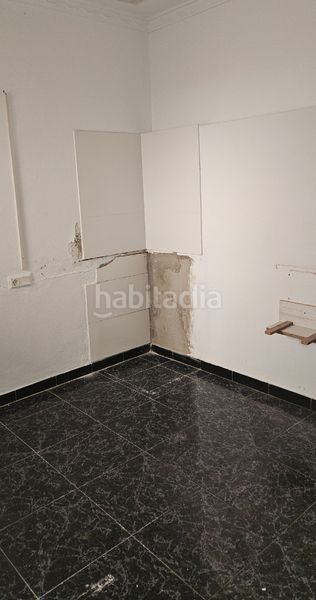 Foto 5af81632-dace-4be9-b1d7-c5a8dfa8fd1a. Casa amb xemeneia calefacció aparcament a La Banda - Campo de Fútbol Chiclana de la Frontera