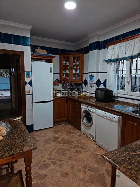 Foto 526cf565-b126-4111-b903-78429d6ca99d. Xalet amb xemeneia calefacció a La Barrosa Chiclana de la Frontera