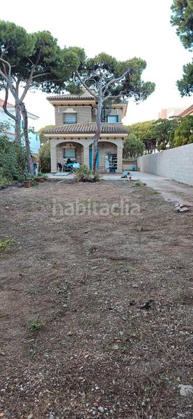 Foto d2ff2558-b8f2-4487-a81b-c2502dcdeb30. Xalet amb xemeneia calefacció a La Barrosa Chiclana de la Frontera