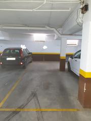 Aparcament cotxe a Calle la vid 2. Plaza de garaje doble.