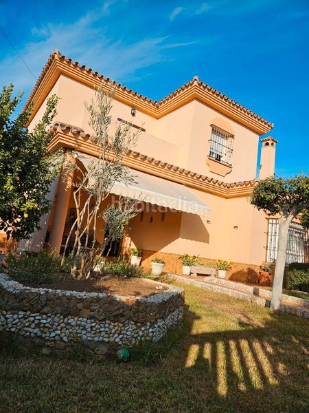 Foto 3486c3be-a12b-4a4a-a07c-6cc90c6ba5e4. Chalet  urbano en Los Gallos Chiclana de la Frontera