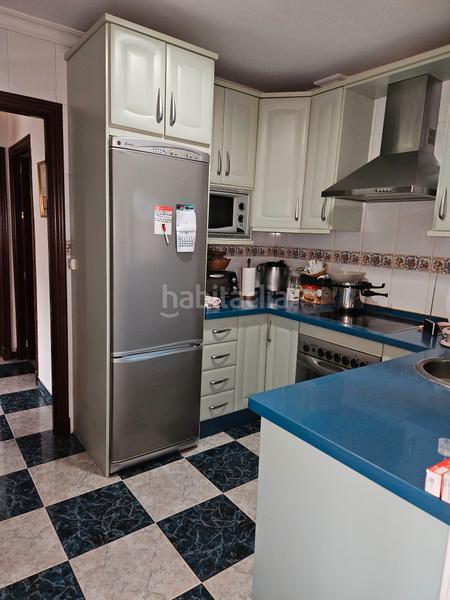 Foto e7fa39fe-dee7-40e6-bcd9-f70192eb628c. Chalet avec cheminée chauffage parking dans Los Gallos Chiclana de la Frontera