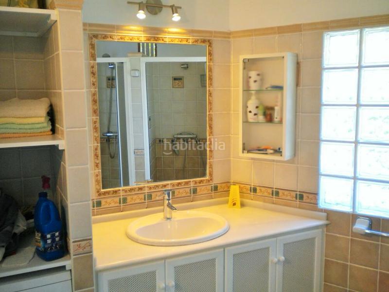 Foto 13e8ce9d-78ce-4532-b94b-a14567951a7e. Chalet avec chauffage parking piscine dans La Barrosa Chiclana de la Frontera