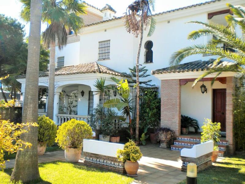 Foto f5bc68dc-91c9-48de-b72a-3119feea57c0. Chalet avec chauffage parking piscine dans La Barrosa Chiclana de la Frontera