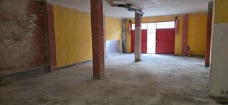 Local Comercial en N�cleo urbano. Local 169m