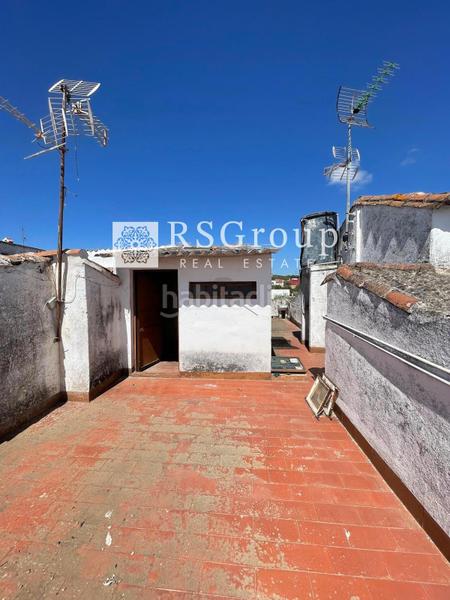Foto 4dd8e1b0-85d0-4fed-ab0f-17a5c5b16a66. Casa magnífica casa posibilidad de construir 3 apartamentos!! en Santa Olalla del Cala