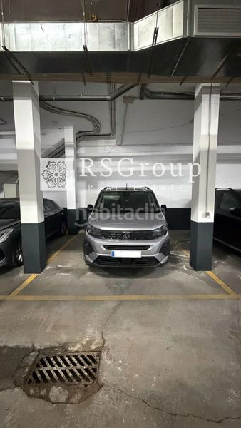 Foto a9b1e8bb-24ea-4d97-99bc-9eaab800e8f4. Miete autoparkplatz in Centro Bormujos