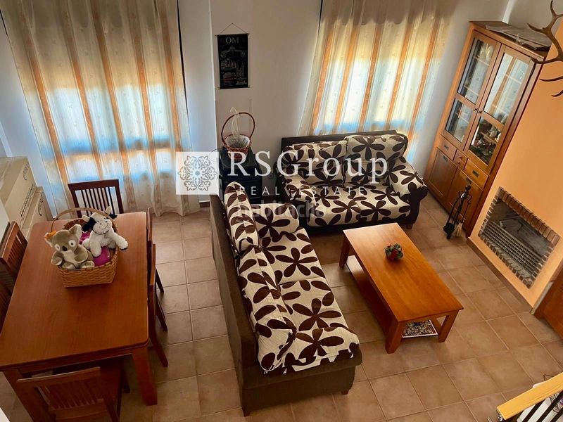 Foto d7502cf0-dc8e-4cba-a70c-a09740345937. Xalet amb aparcament piscina a Real de la Jara (El)