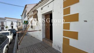 Maison  Clotilde julia. A reformar  casa en santa olalla del cala huelva  40.000