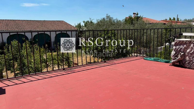 Foto 2746bef9-7cb8-4288-9135-f9fec3c34a07. Casa amb aparcament a Santa Olalla del Cala