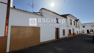 Casa  Cruz la. Una inversión única en la sierra de aracena gran edificio con 3