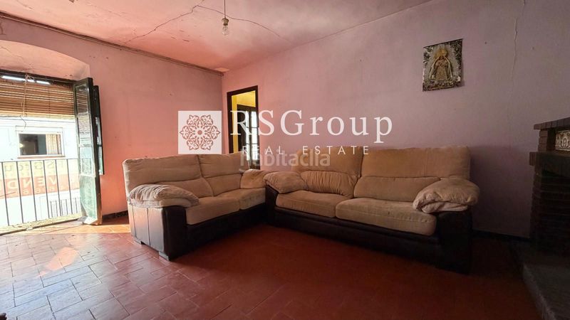 Foto edb2a64c-850c-447c-87c3-434e8f7b2183. Casa amb aparcament a Cala