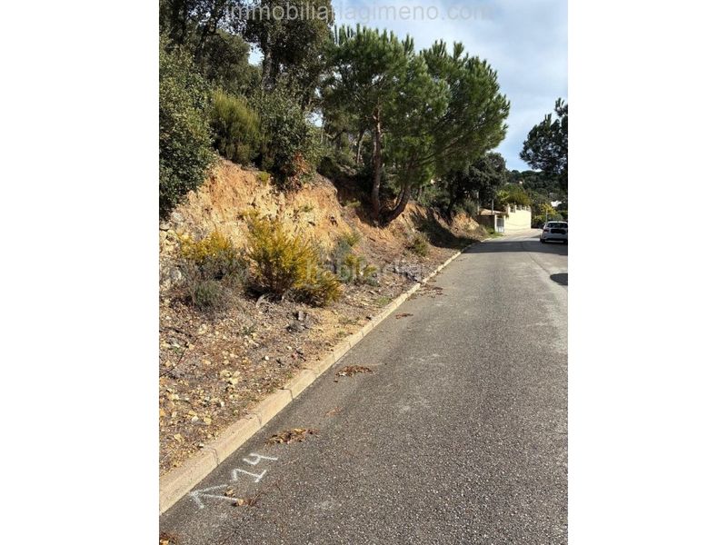 Foto 51c68612-2b36-46b4-a598-08fd709aa7c6. Terreny residencial a Aiguaviva Parc Vidreres
