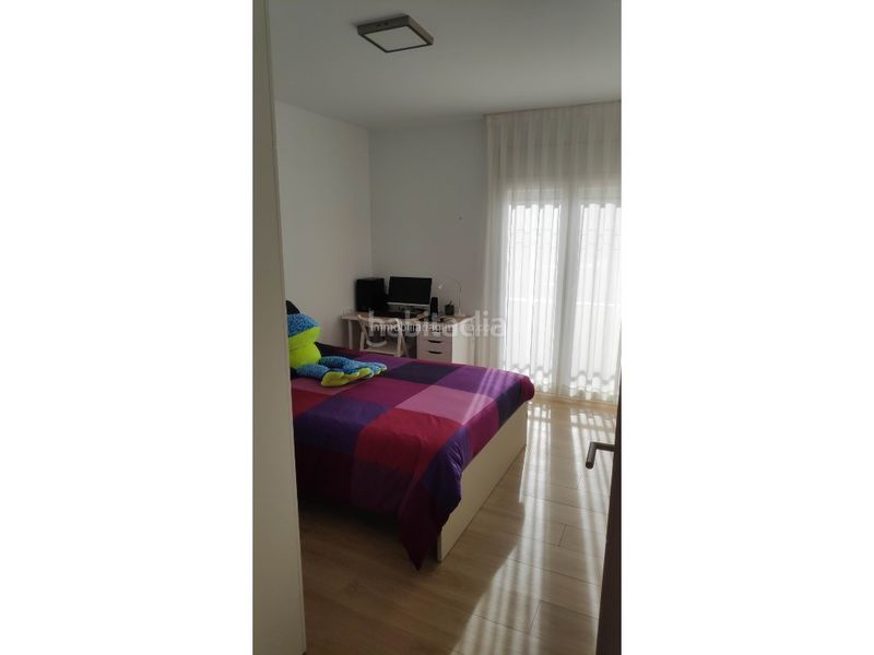 Foto eed7b24e-f896-4414-84ad-841de3281963. Casa adossada amb aparcament piscina a Mas Romeu Lloret de Mar