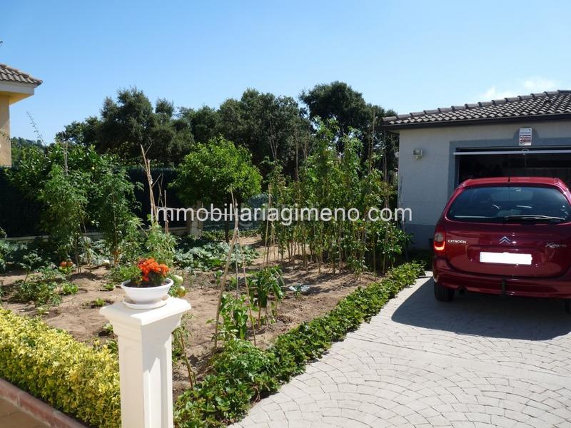 Foto 04688d74-3377-4108-beae-60a5435bc71b. House with parking in Lloret Blau - La Creu de Lloret Lloret de Mar