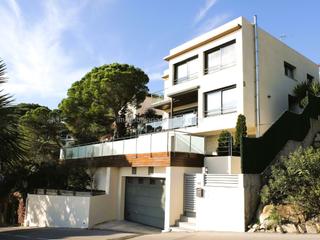 Maison à Canyelles. Fantastica villa a 5 minutos caminando de la playa