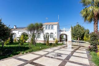 Xalet  Carretera la marina. Espectacular villa en la marina junto al mar
