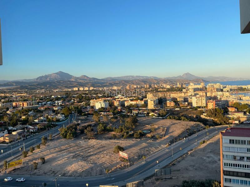 Foto e920a6eb-6b49-4acb-ba47-e1e403d78e67. Piso en Playa Muchavista Campello (el)
