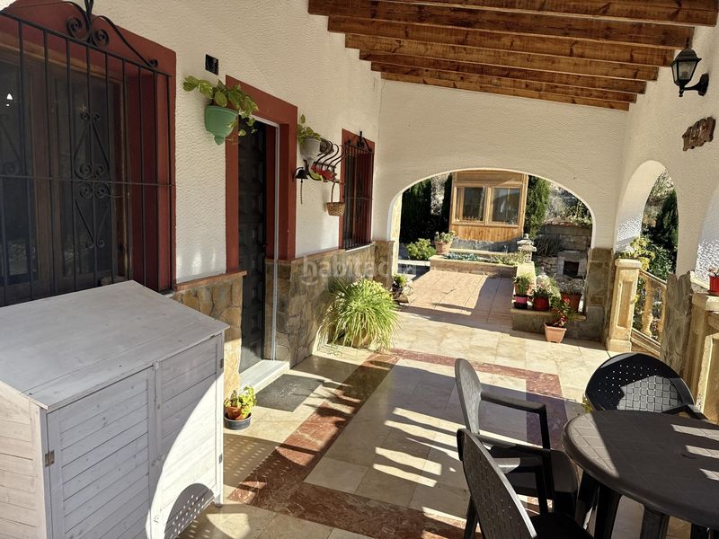 Foto 09faf0e3-d59d-431b-b12b-b546453cc661. Xalet amb calefacció aparcament piscina a Novelda