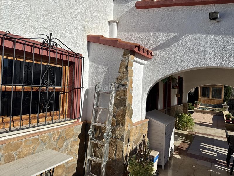 Foto 1465d3cd-5bff-43b3-9d9d-a5508ea0dc89. Xalet amb calefacció aparcament piscina a Novelda