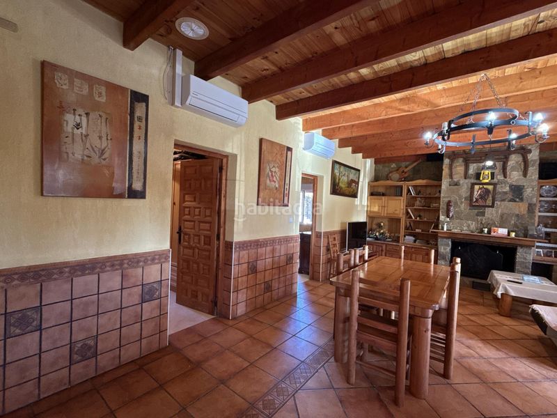 Foto 31c5a262-ec1a-4877-a143-8ff42fc06481. Xalet amb calefacció aparcament piscina a Novelda