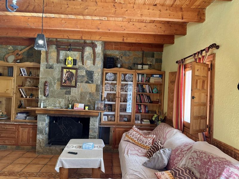 Foto 674a4196-ba95-4f2d-81aa-cee961d7f3db. Xalet amb calefacció aparcament piscina a Novelda