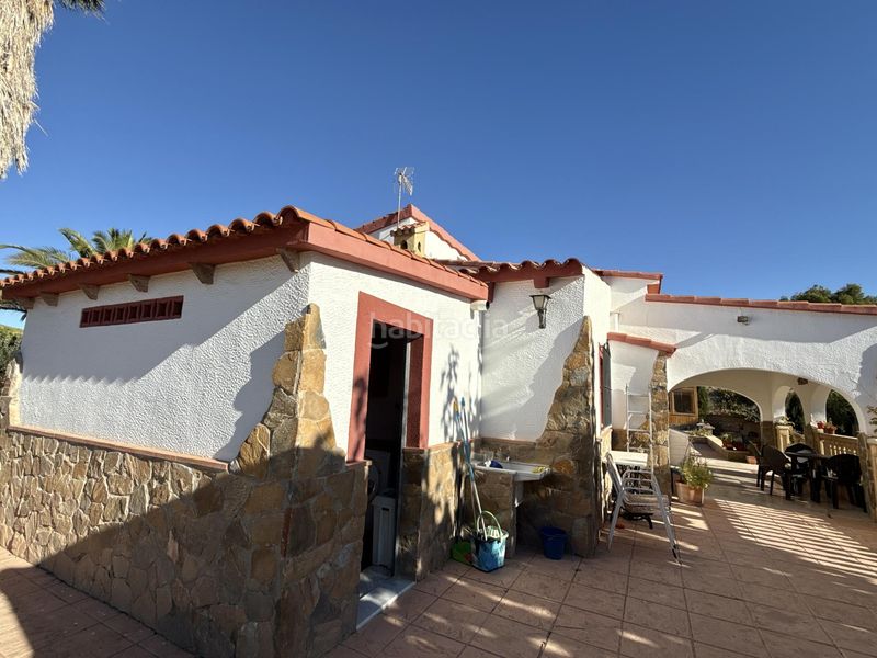 Foto 8342cbe1-c470-4010-bb69-62d41403419f. Xalet amb calefacció aparcament piscina a Novelda