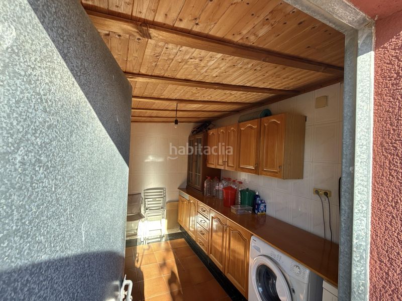 Foto a7e0fea6-b422-45b4-820c-b165a8b86392. Xalet amb calefacció aparcament piscina a Novelda