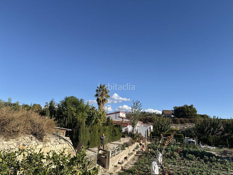 Foto e8578648-5349-4557-a096-232239365898. Xalet amb calefacció aparcament piscina a Novelda