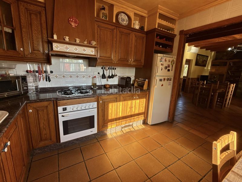 Foto f1f46fc2-dd57-48a8-af61-aede1bf2f9f6. Xalet amb calefacció aparcament piscina a Novelda