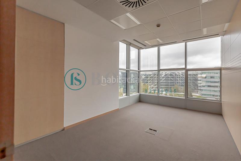 Foto 032e809e-af78-4c7a-a465-d973b76d77c7. Miete büro in Valdebebas - Valdefuentes Madrid