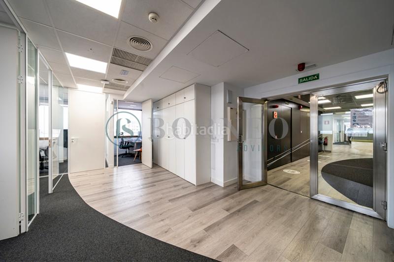 Foto 3c8f9f17-c4f0-4b13-ad4e-cd13db6fc7c9. Location bureau dans Castilla Madrid