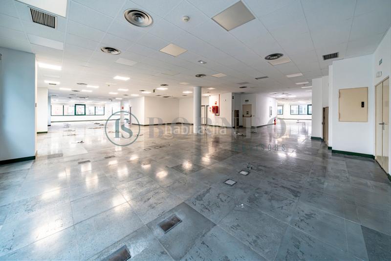 Foto 33798793-1750-4fd2-8d29-28935bdfa604. Affitto ufficio in Virgen del Cortijo-Manoteras Madrid