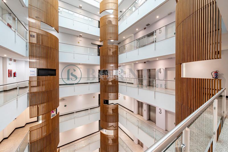 Foto 3759ab7a-c808-43e2-aa8f-fbb1e75e8ae1. Affitto ufficio in Virgen del Cortijo-Manoteras Madrid